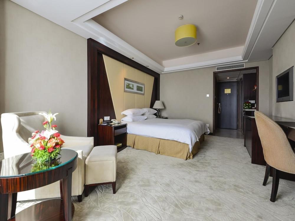 Shu Guang International Hotel Нанкин Экстерьер фото