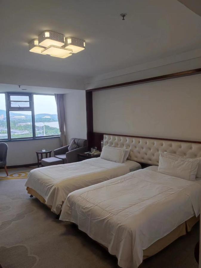 Shu Guang International Hotel Нанкин Экстерьер фото