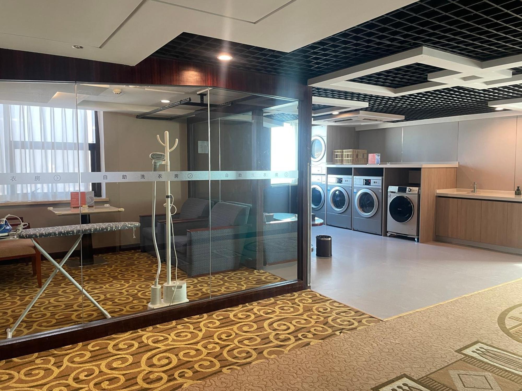 Shu Guang International Hotel Нанкин Экстерьер фото