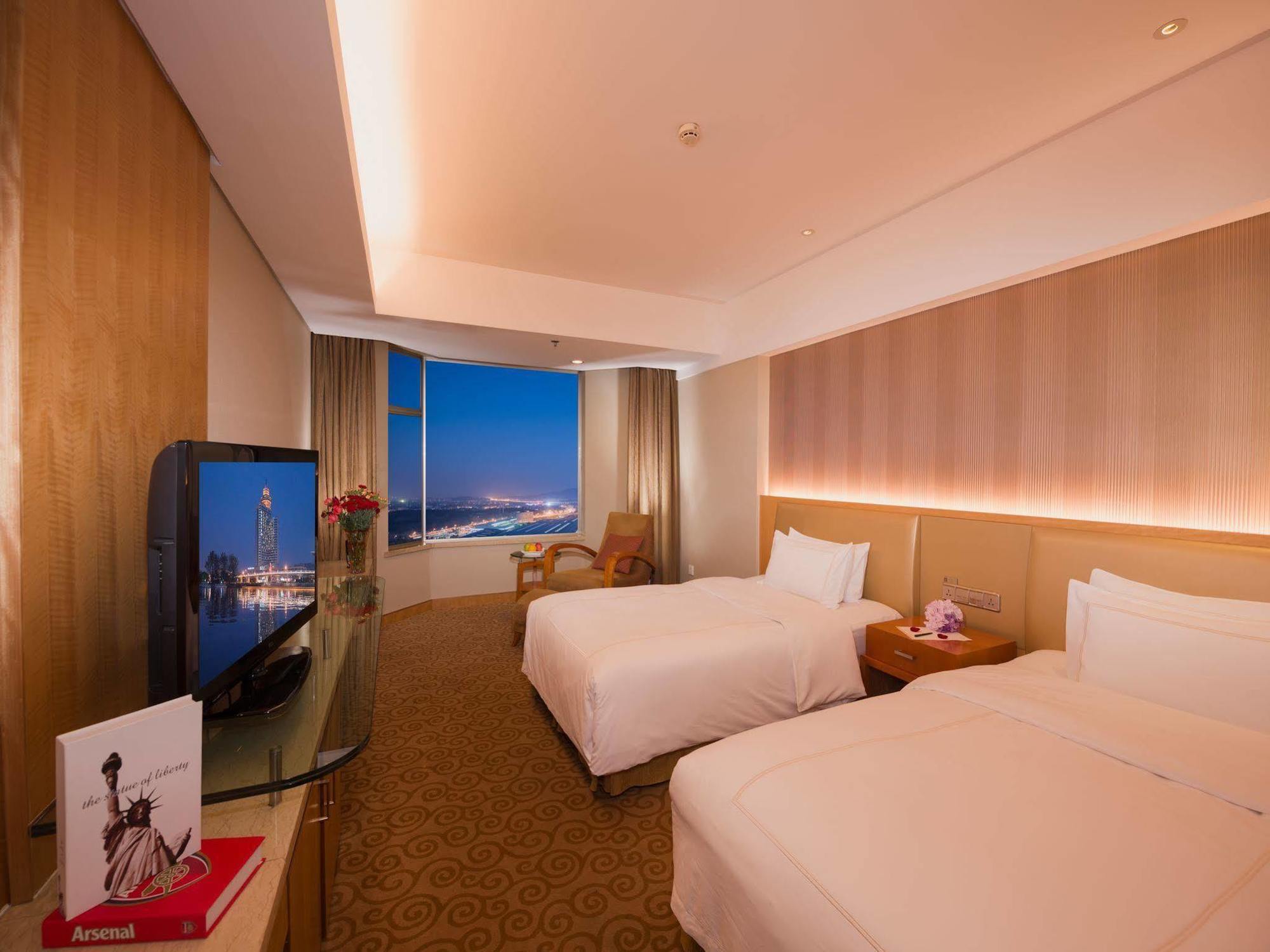 Shu Guang International Hotel Нанкин Экстерьер фото